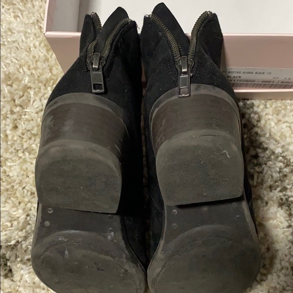 Black booties - Picture 2 of 5